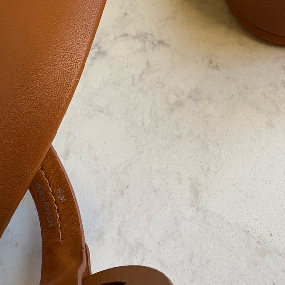 Tory Burch Thong Sandal 6.5 Brand NEW - Picture 8 of 10